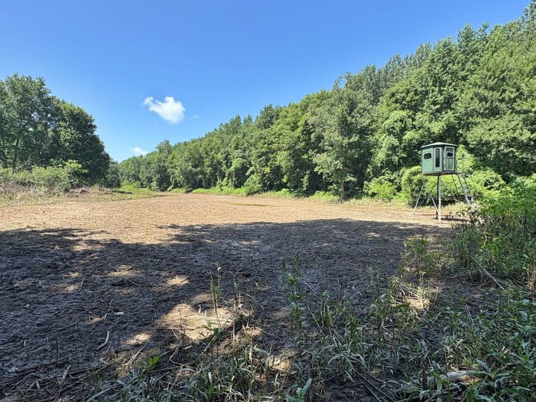 173 acre hunting farm for sale in Crawford County, Illinois